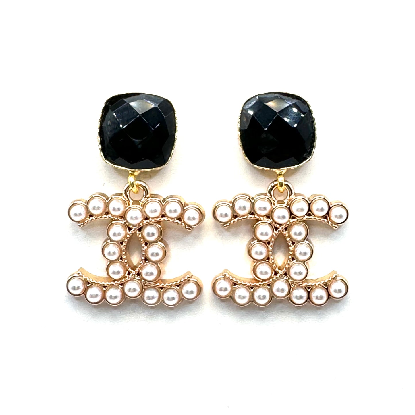 Black & Pearly Earrings