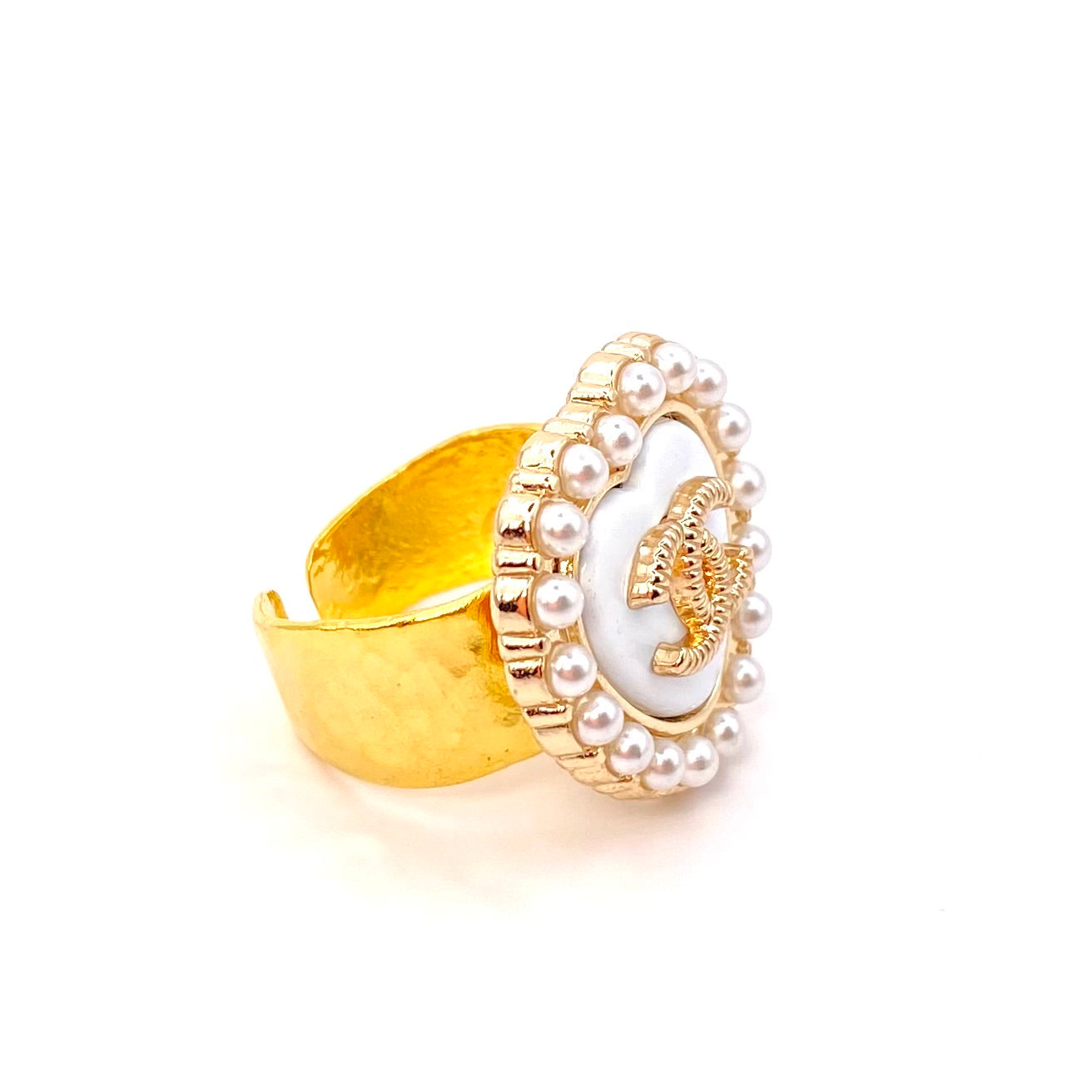Pearly White Heart Button Ring