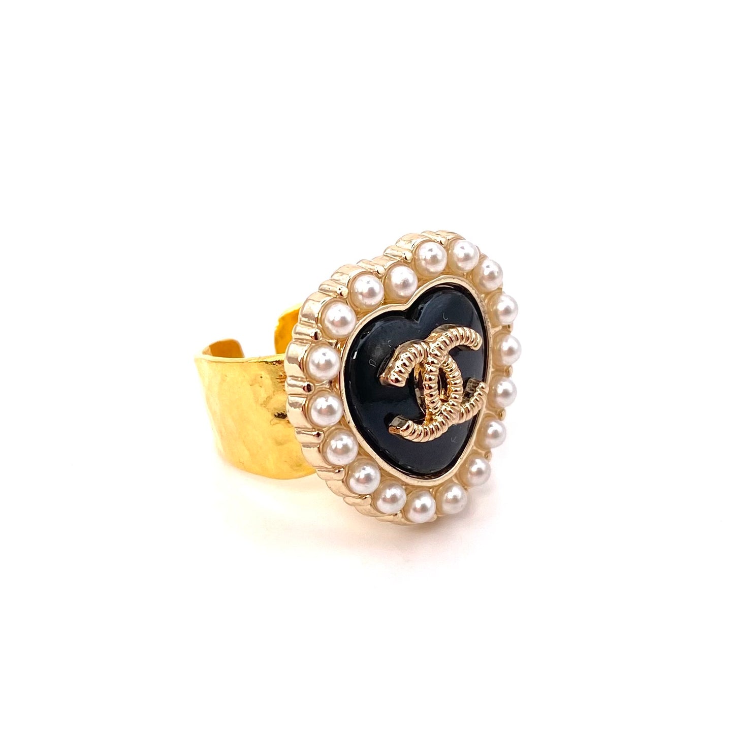 Pearly Black Heart Button Ring