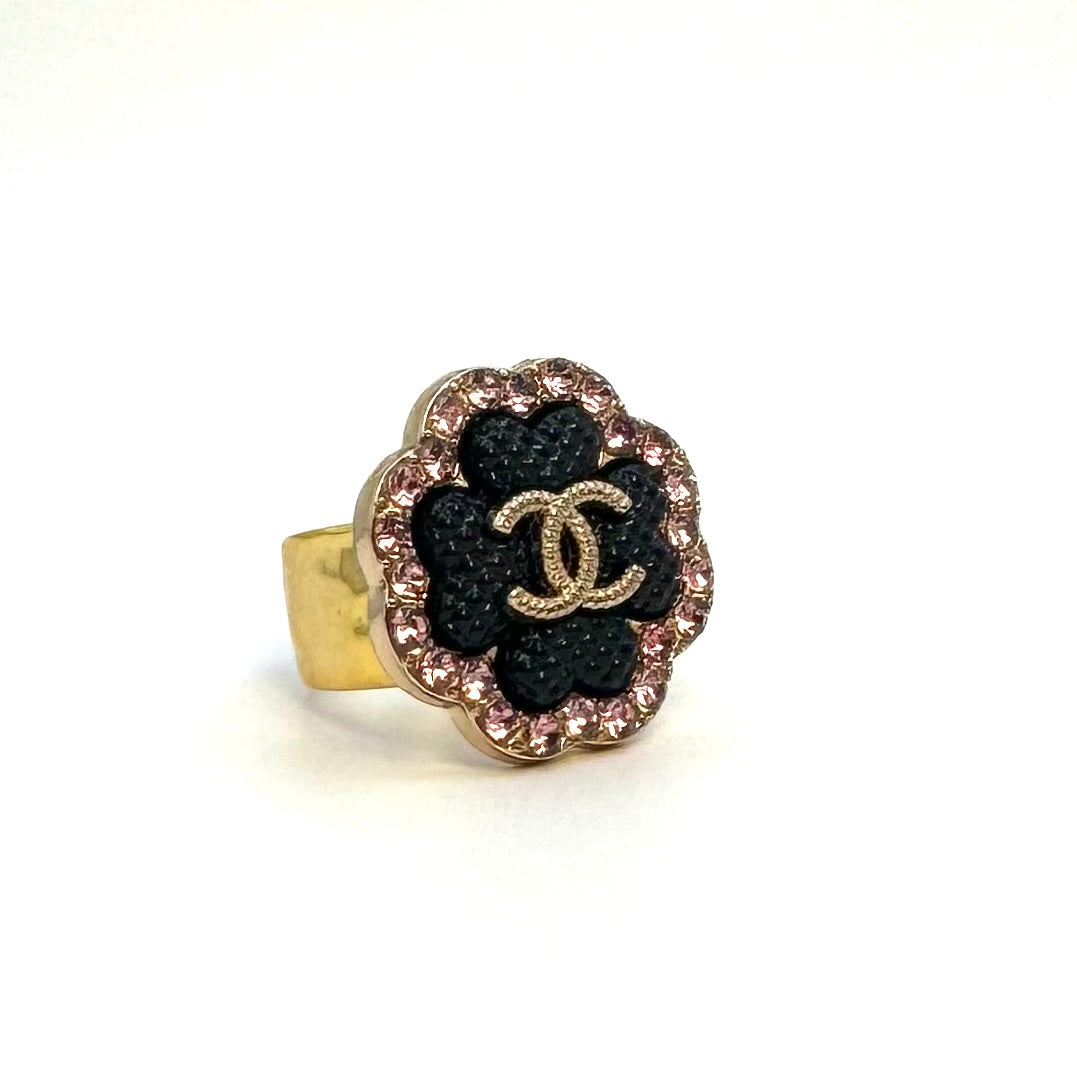 Sparkle Black & Pink Clover Button Ring