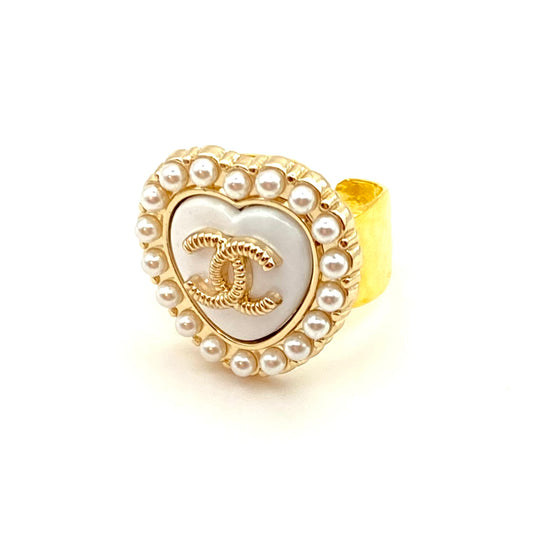 Pearly White Heart Button Ring